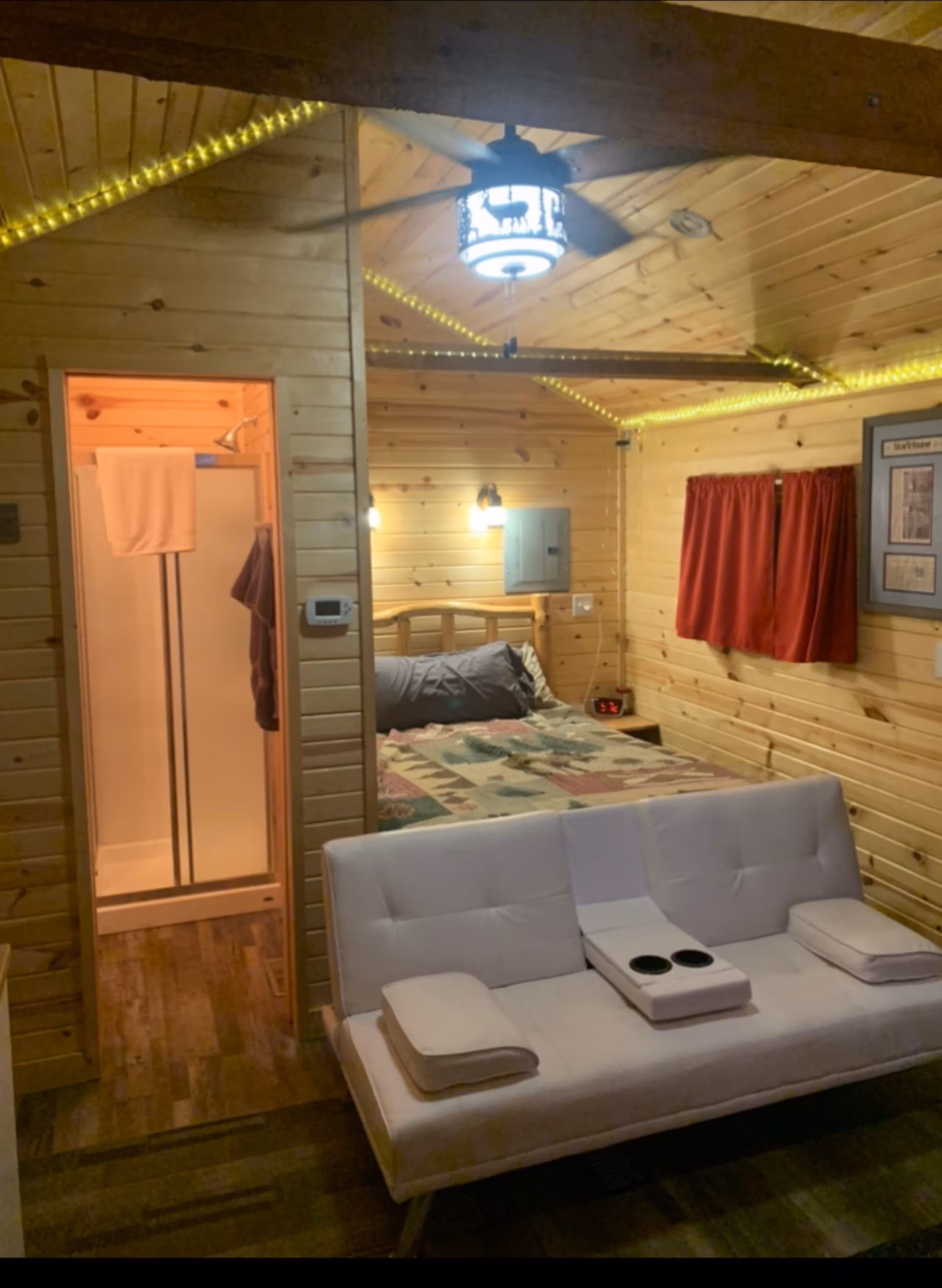 Cabin Coco, photo 2 of 3